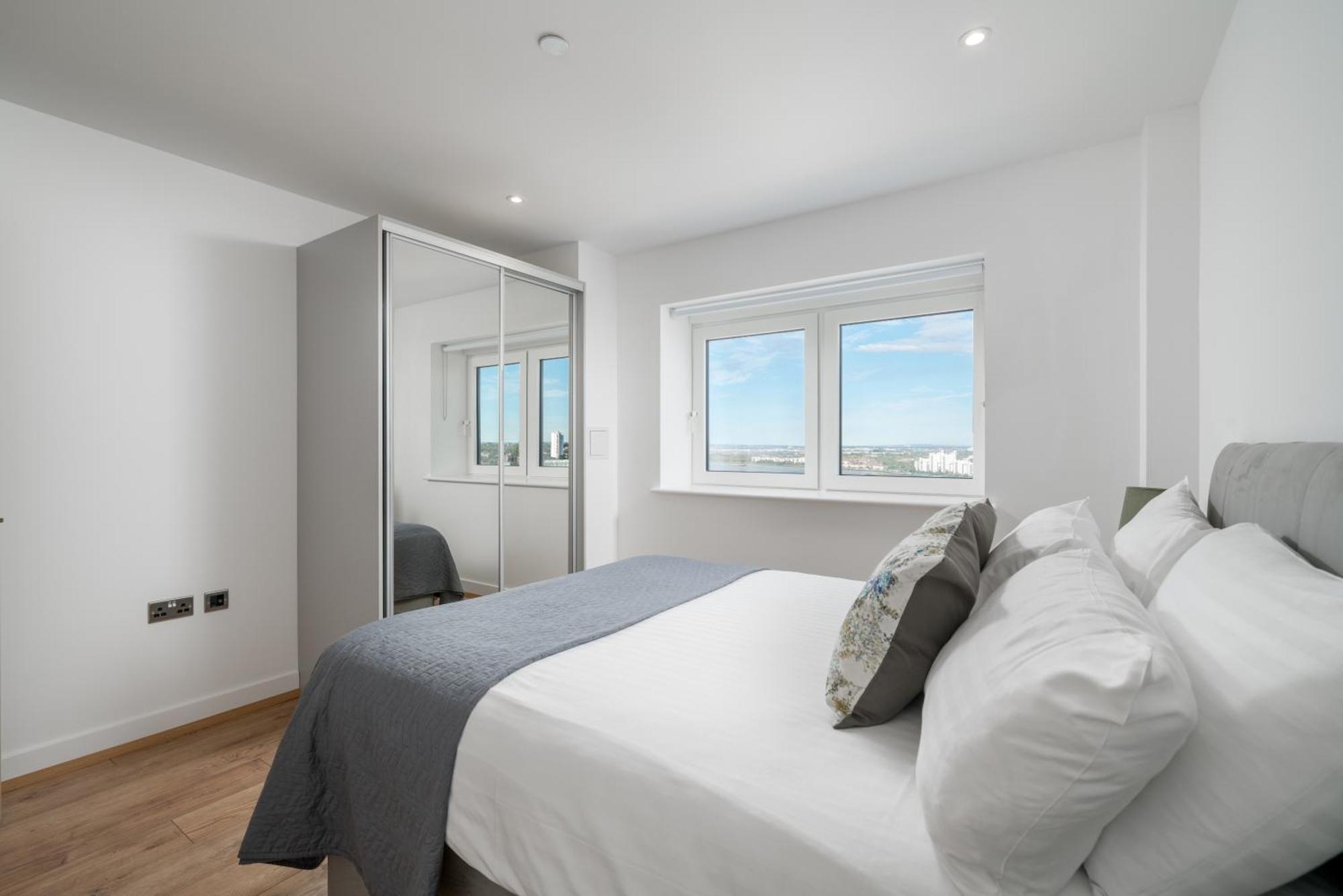 Skyvillion - London River Thames Top Floor Apartments By Woolwich Ferry, Mins To London Excel, O2 Arena , London City Airport With Parking Eksteriør billede
