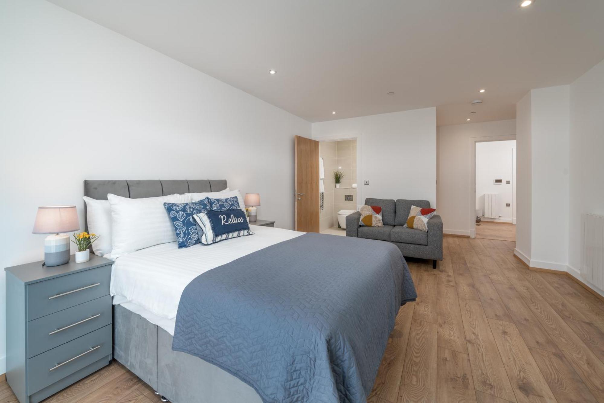 Skyvillion - London River Thames Top Floor Apartments By Woolwich Ferry, Mins To London Excel, O2 Arena , London City Airport With Parking Eksteriør billede