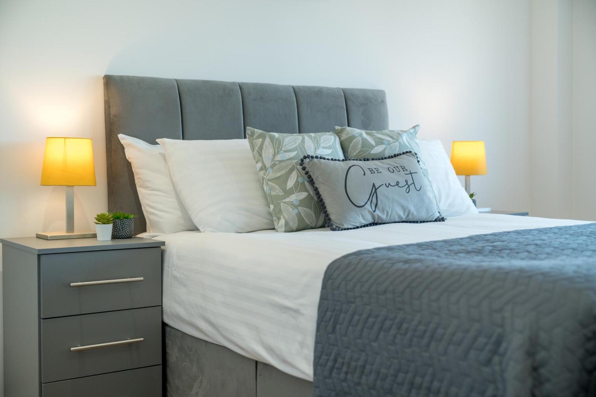 Skyvillion - London River Thames Top Floor Apartments By Woolwich Ferry, Mins To London Excel, O2 Arena , London City Airport With Parking Eksteriør billede